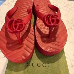 Gucci Vibrant Red Sandals